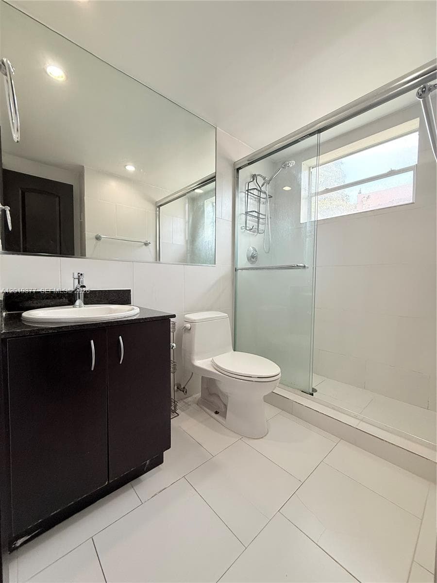 1545 Drexel Ave # 422, Miami Beach FL 33139 — 7
