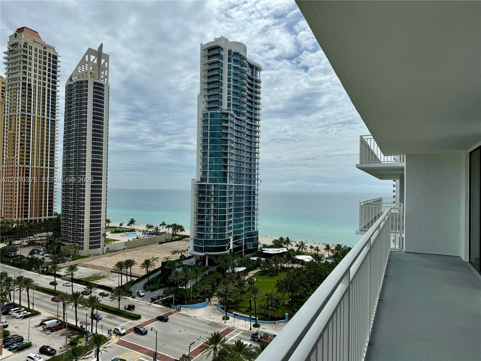 210 174th St # 1918, Sunny Isles Beach FL 33160 — 27