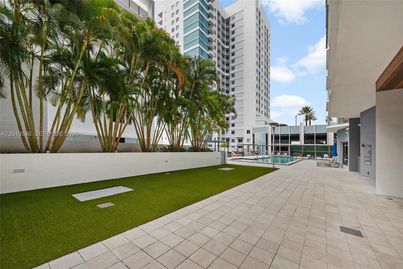 1010 SW 2nd Ave # 1709, Miami FL 33130 — 27