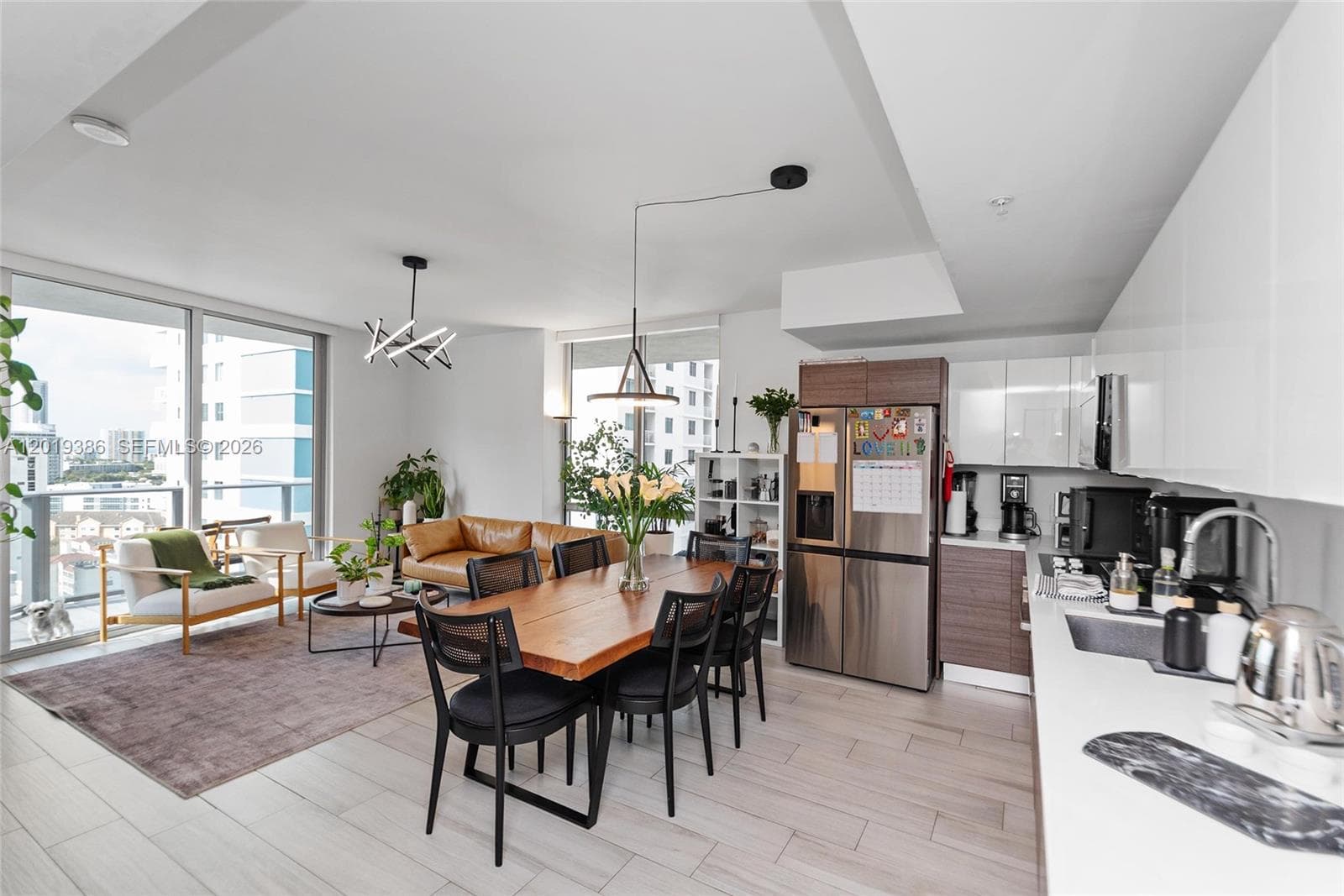 1010 SW 2nd Ave # 1709, Miami FL 33130 — 17