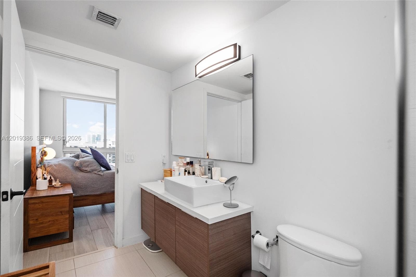 1010 SW 2nd Ave # 1709, Miami FL 33130 — 16