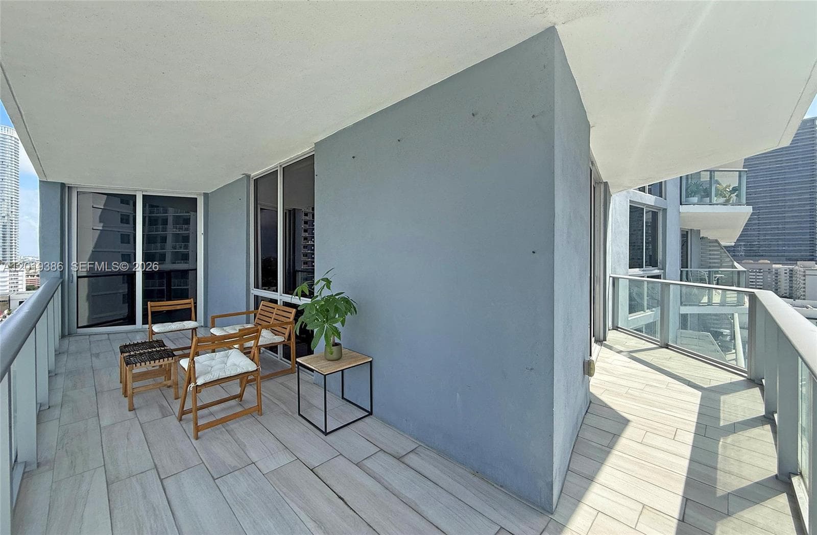 1010 SW 2nd Ave # 1709, Miami FL 33130 — 22