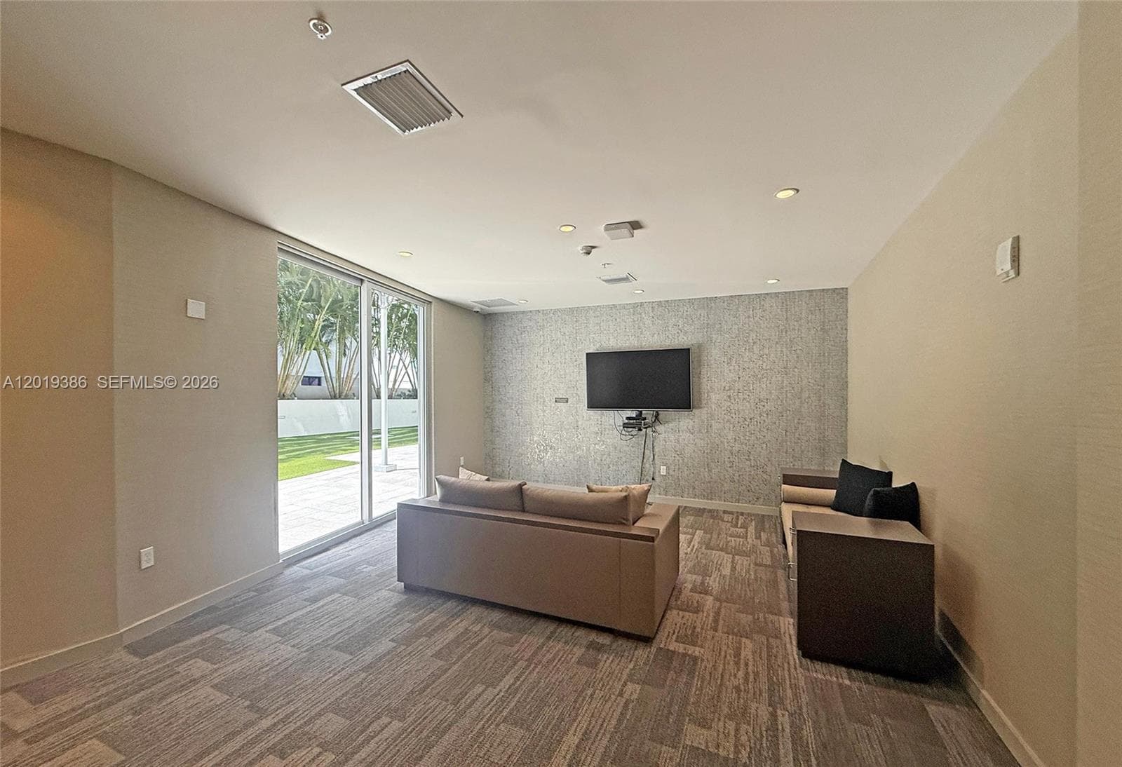 1010 SW 2nd Ave # 1709, Miami FL 33130 — 34