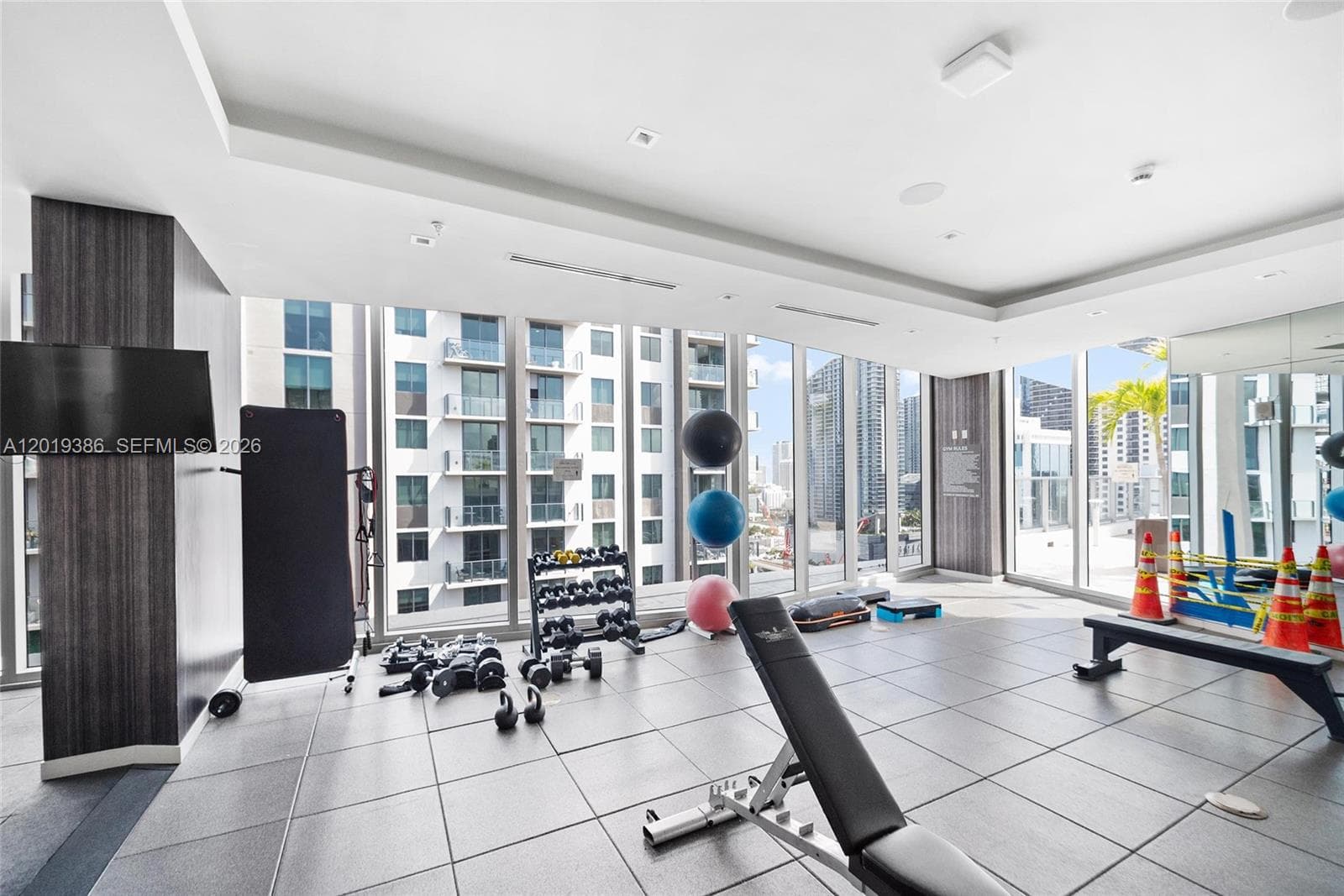 1010 SW 2nd Ave # 1709, Miami FL 33130 — 31