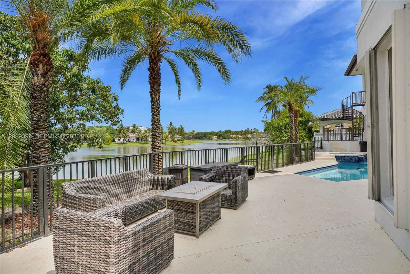 14332 Ardoch Pl, Miami Lakes FL 33016 — 11