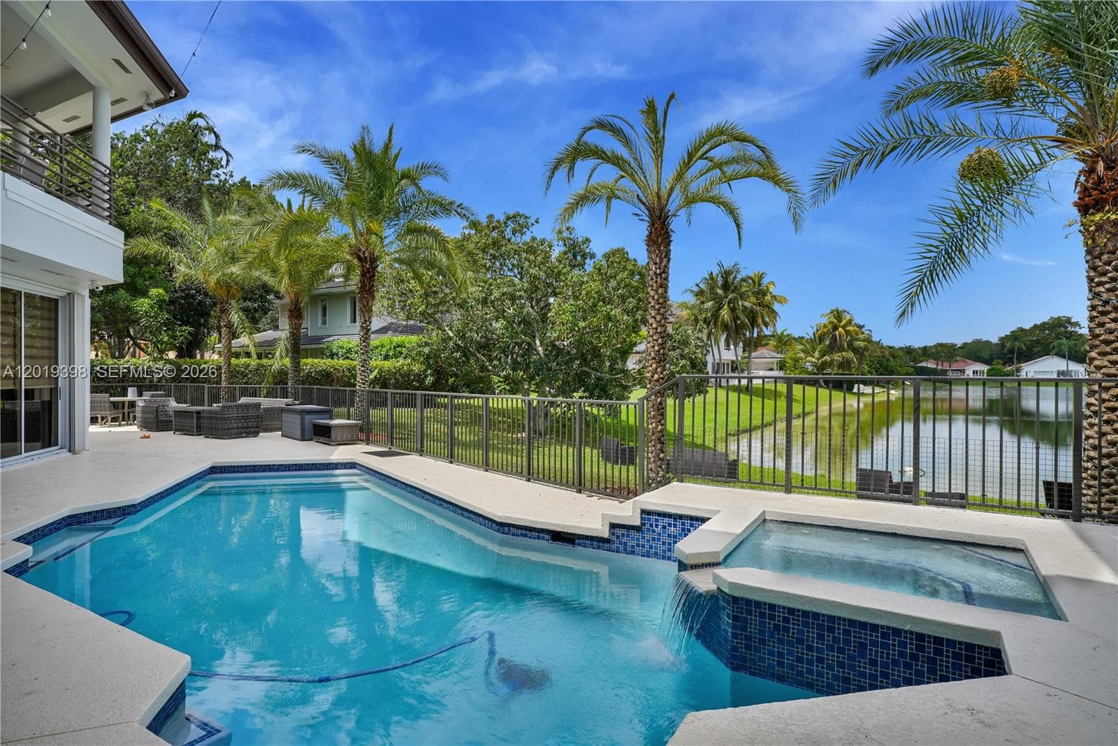 14332 Ardoch Pl, Miami Lakes FL 33016 — 8