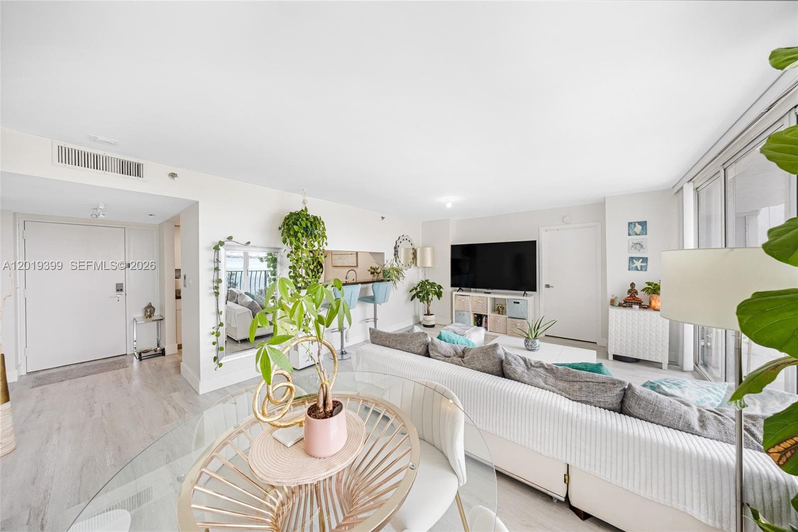 7601 E Treasure Dr # 923, North Bay Village FL 33141 — 3