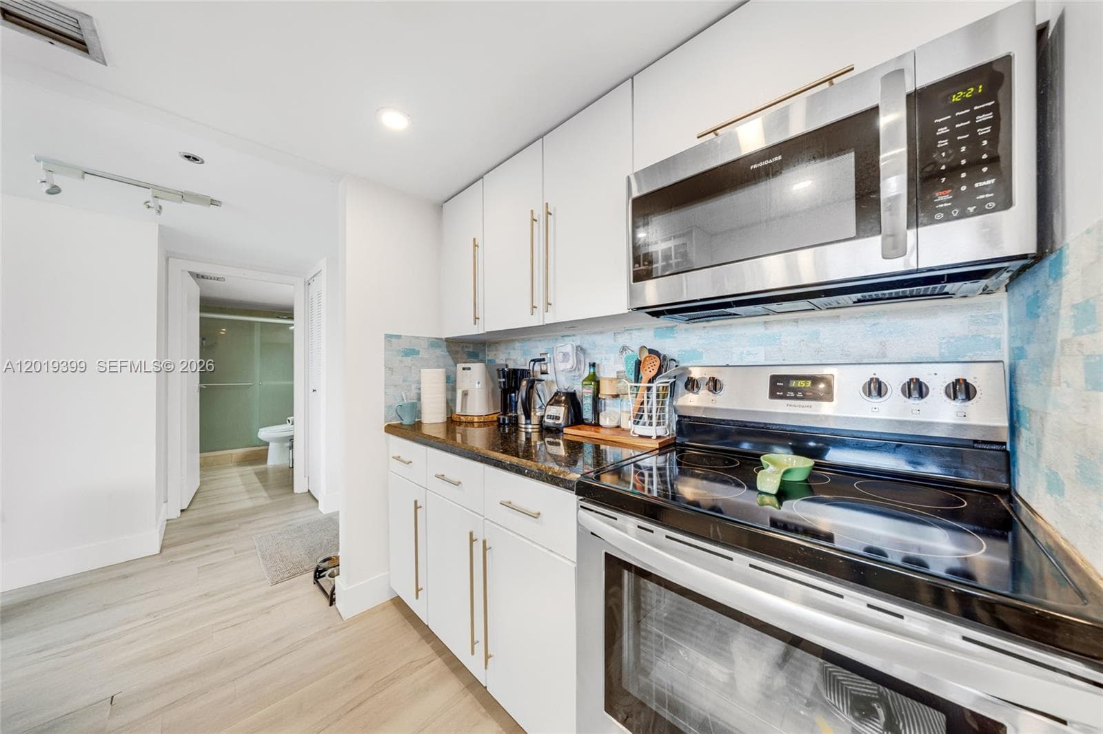 7601 E Treasure Dr # 923, North Bay Village FL 33141 — 10