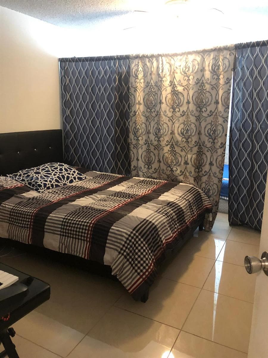 8245 Lake Dr # 204, Doral FL 33166 — 4