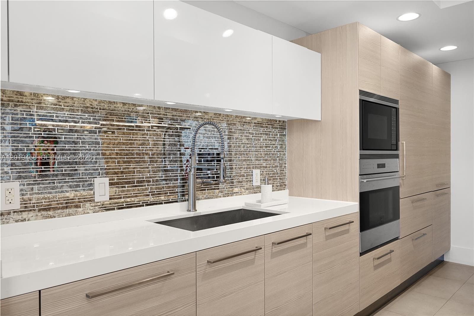 17111 Biscayne Blvd # 1406, North Miami Beach FL 33160 — 17