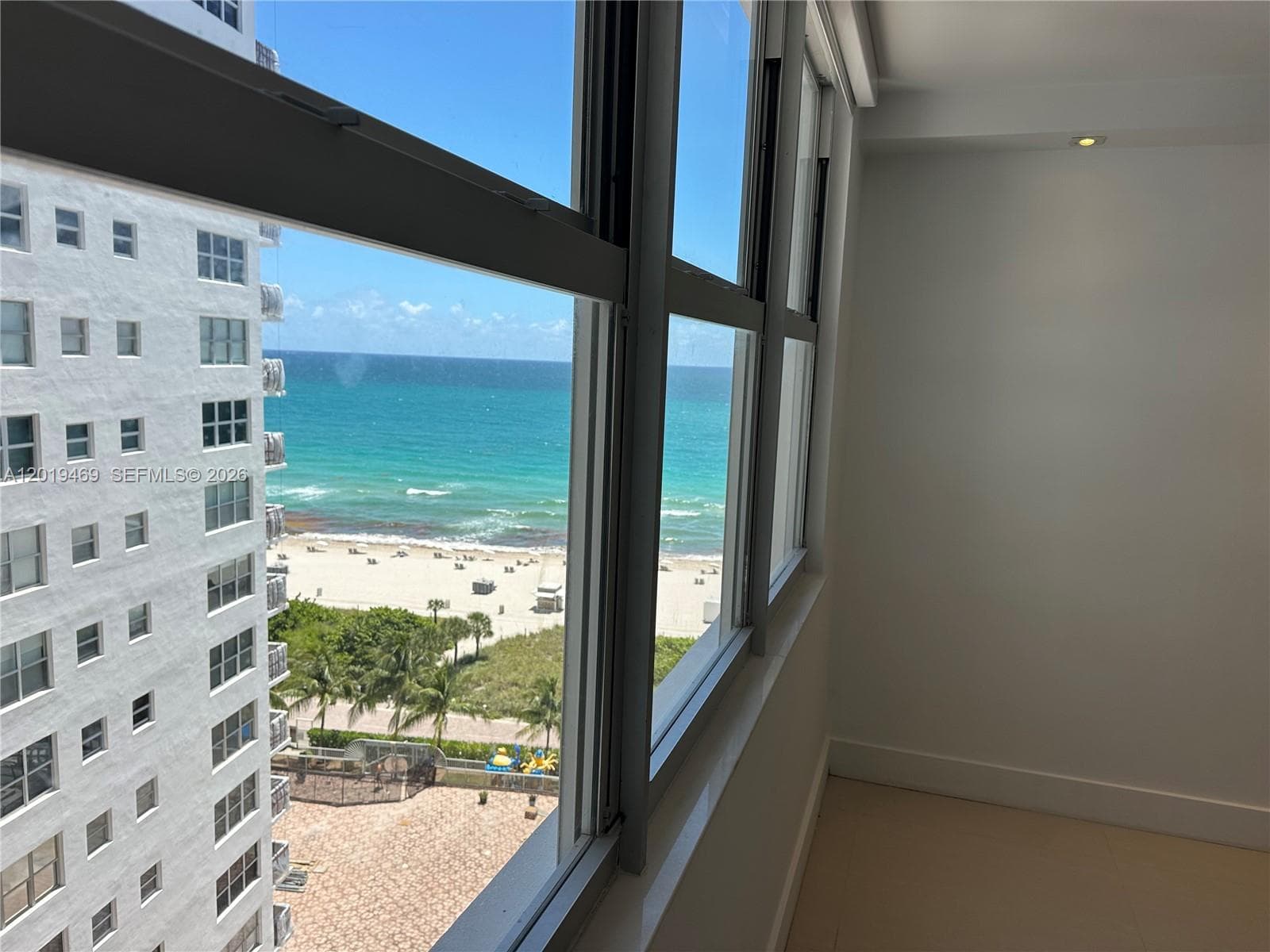 6039 Collins Ave # 1221, Miami Beach FL 33140 — 2