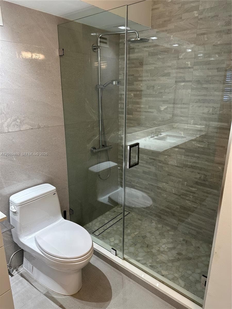 6039 Collins Ave # 1221, Miami Beach FL 33140 — 13