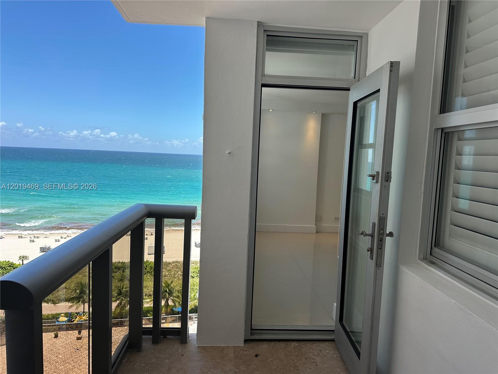6039 Collins Ave # 1221, Miami Beach FL 33140 — 1