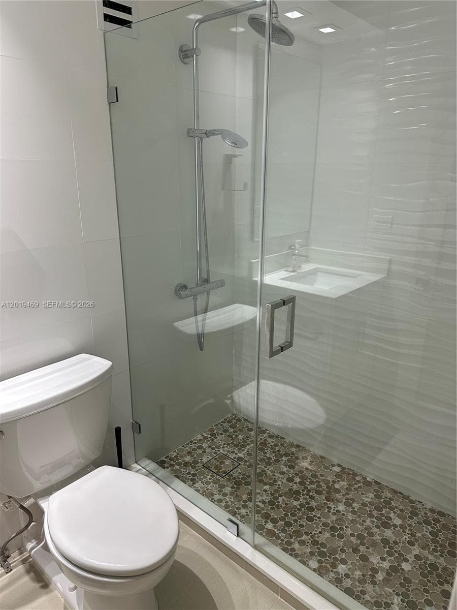 6039 Collins Ave # 1221, Miami Beach FL 33140 — 10