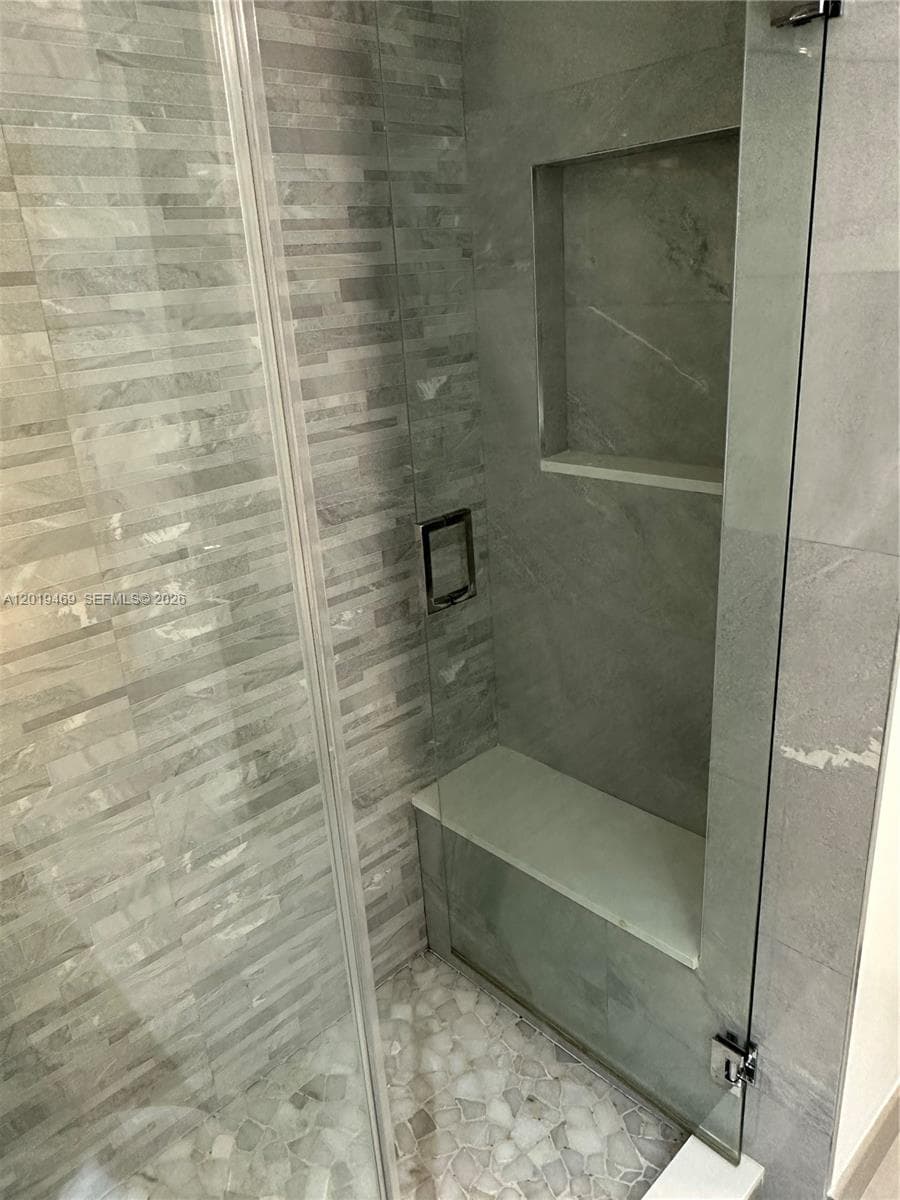 6039 Collins Ave # 1221, Miami Beach FL 33140 — 15