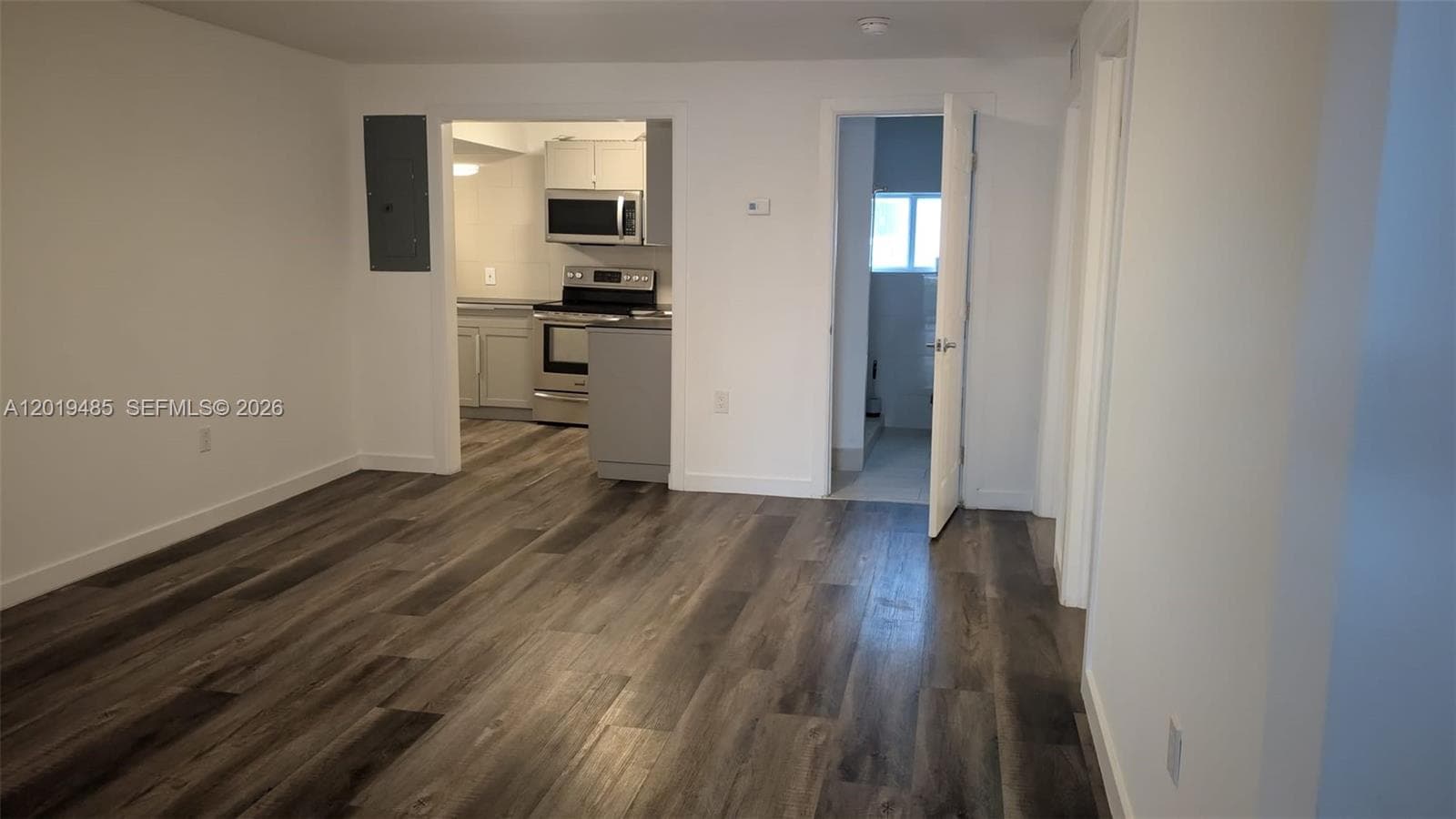 76 W 14th St, Hialeah FL 33010 — 9