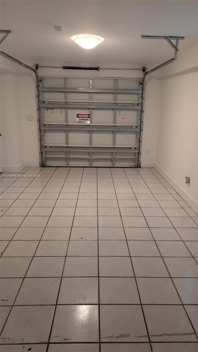 76 W 14th St, Hialeah FL 33010 — 11