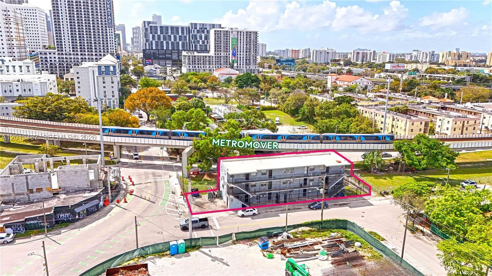 220 NW 11th Ter, Miami FL 33136 — 1