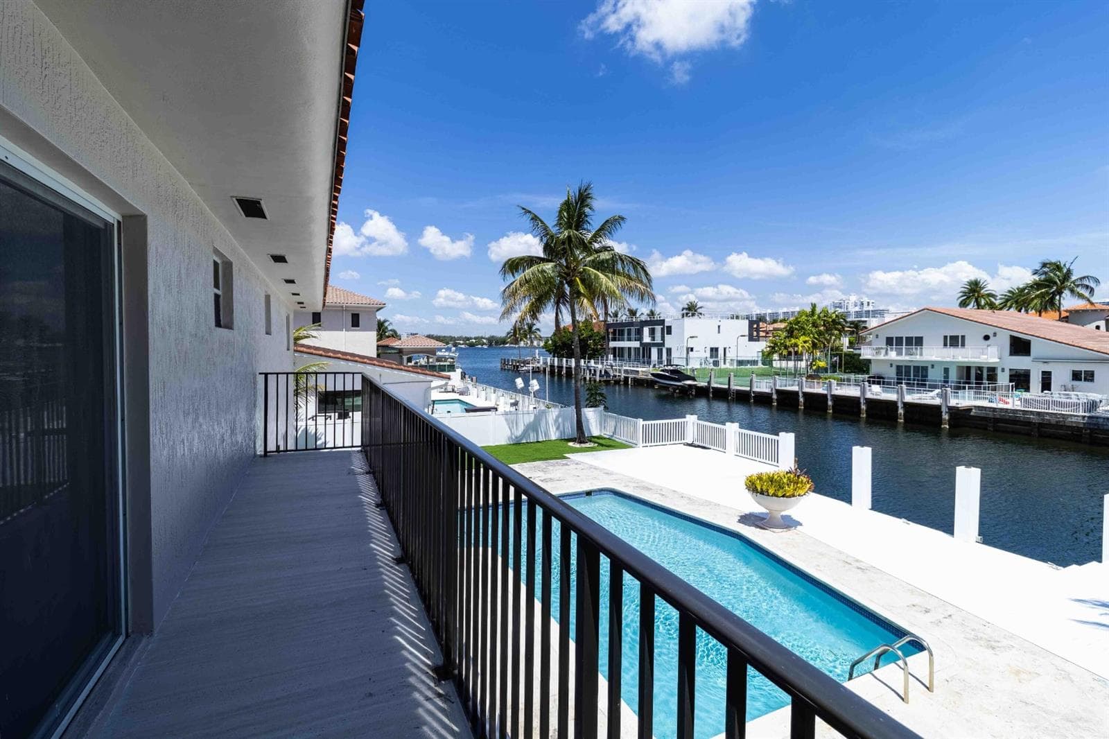 3341 NE 170th Street, North Miami Beach FL 33160 — 30