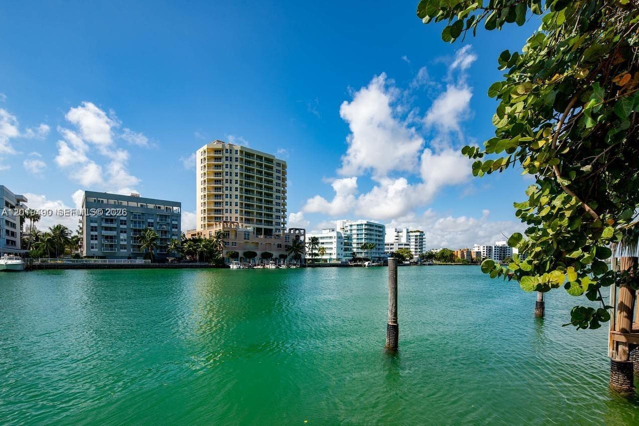 34 Bal Bay Dr, Bal Harbour FL 33154 — 6