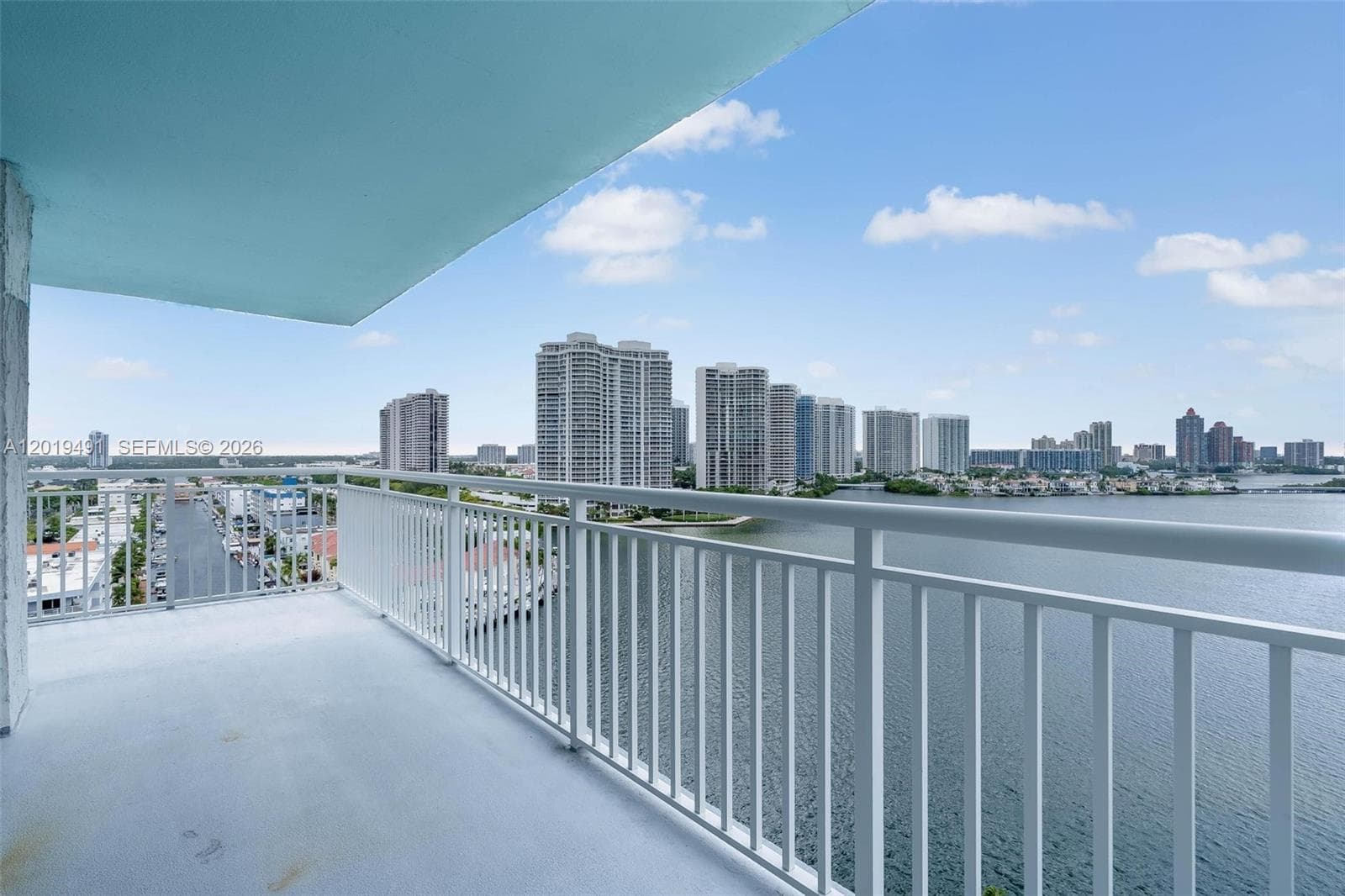 301 174 # 1503, Sunny Isles Beach FL 33160 — 21