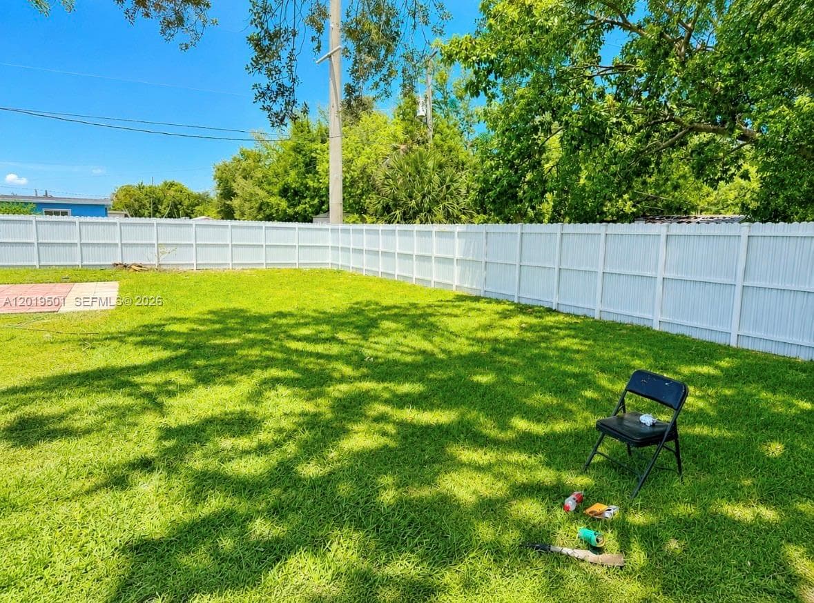 1881 NW 157th St, Miami Gardens FL 33054 — 20