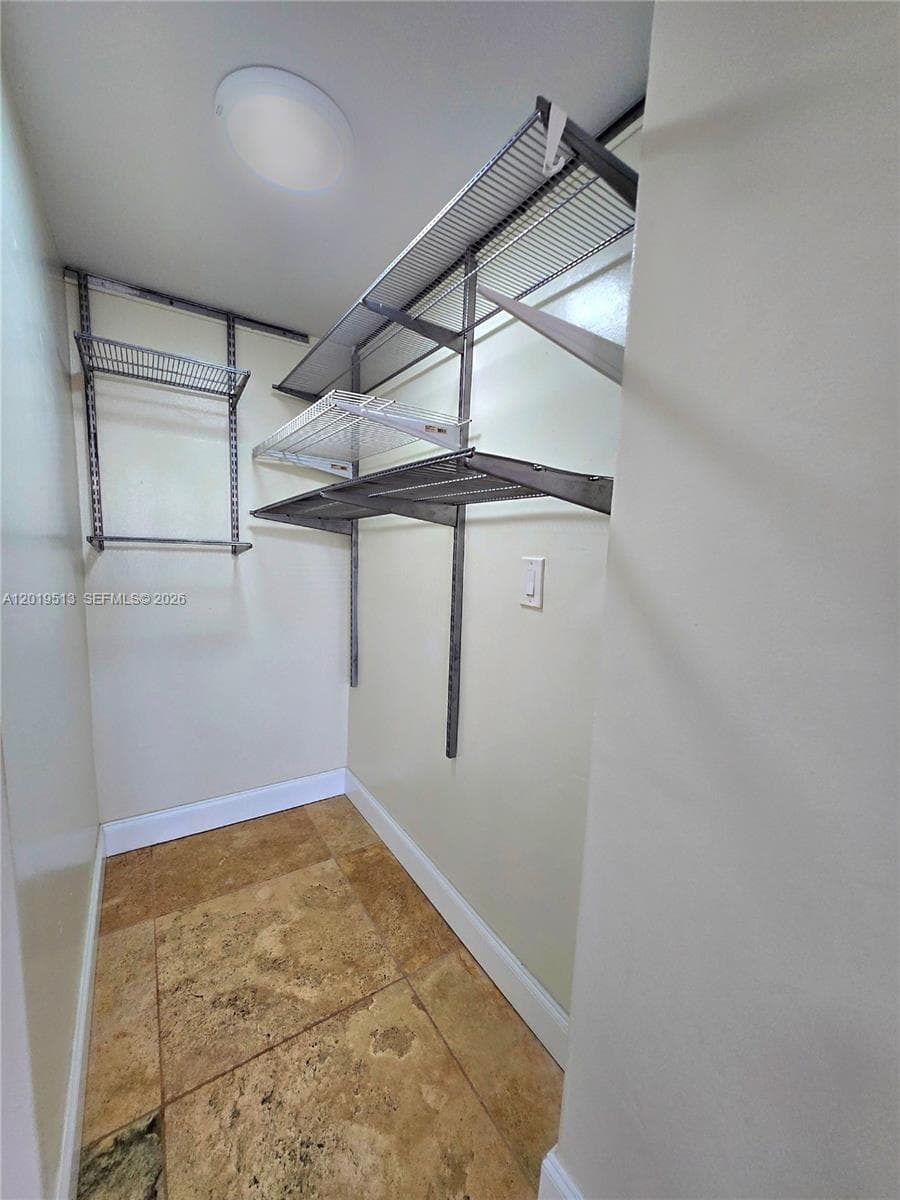 1865 79 st  Cswy # i, North Bay Village FL 33141 — 12