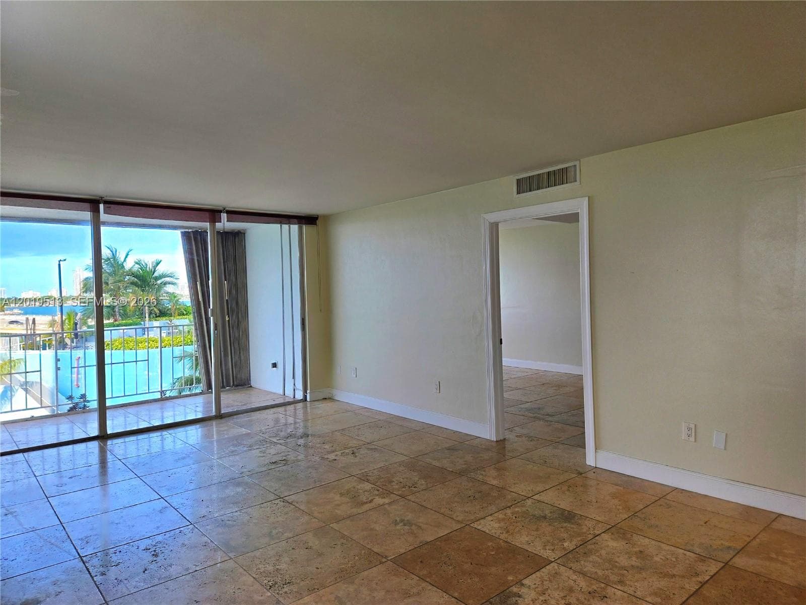 1865 79 st  Cswy # i, North Bay Village FL 33141 — 7