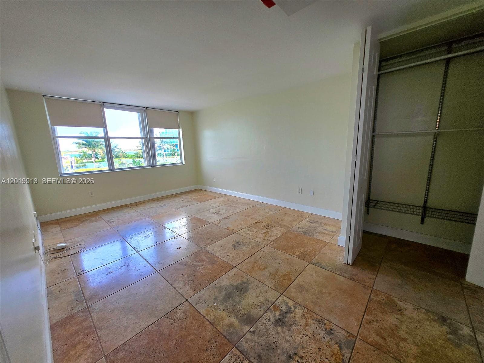 1865 79 st  Cswy # i, North Bay Village FL 33141 — 9