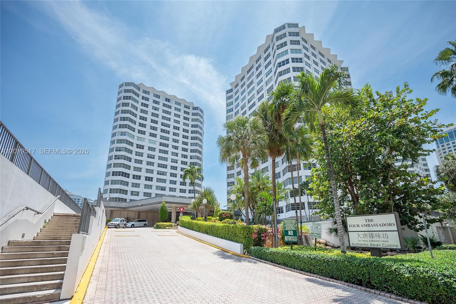 801 Brickell Bay Dr # 1662, Miami FL 33131 — 16