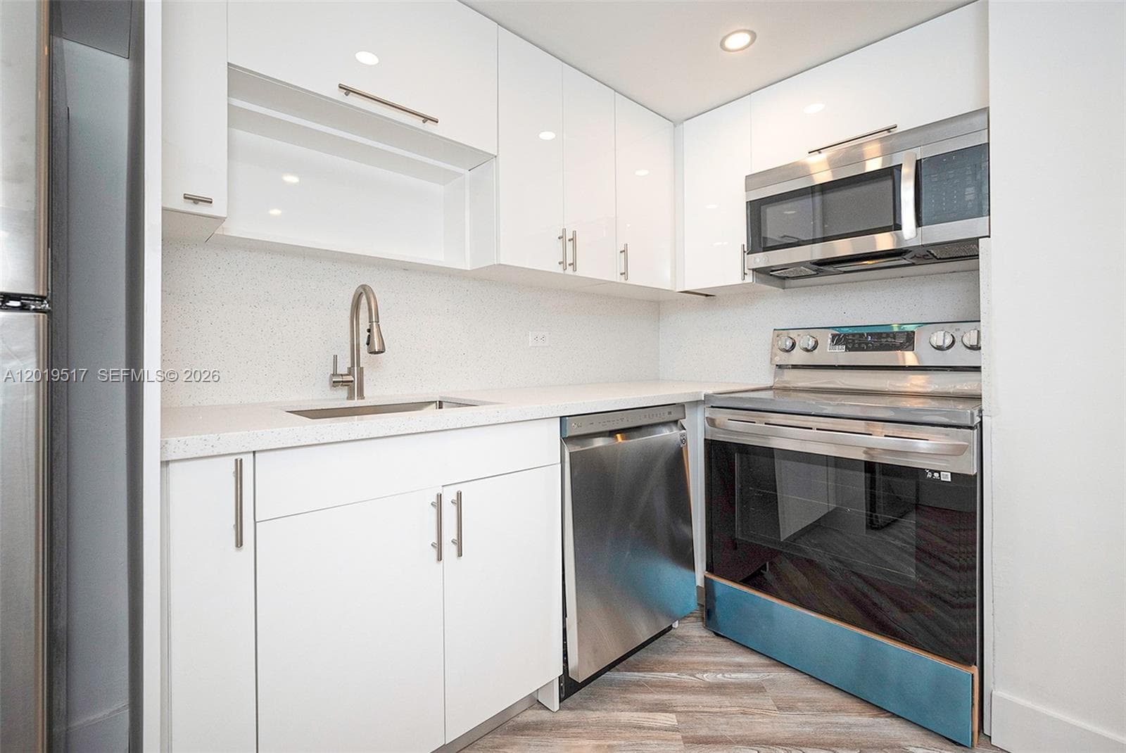 801 Brickell Bay Dr # 1662, Miami FL 33131 — 11