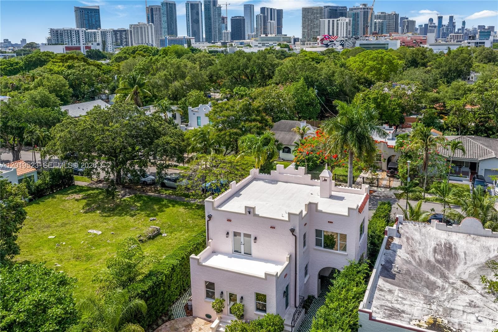 31 NE 46th St, Miami FL 33137 — 8