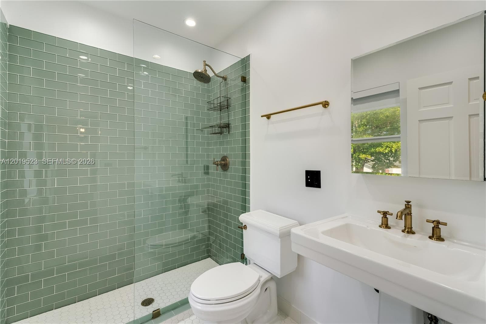 31 NE 46th St, Miami FL 33137 — 25