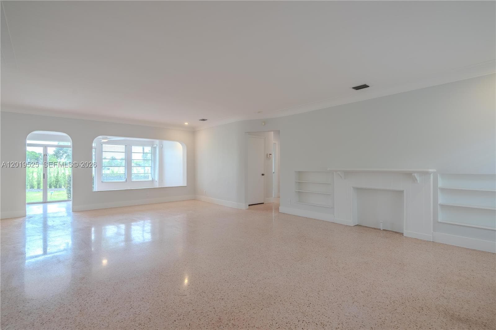 475 S Shore Dr, Miami Beach FL 33141 — 2