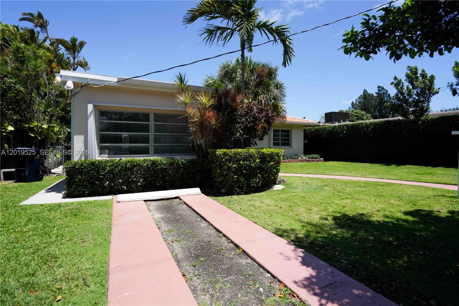 475 S Shore Dr, Miami Beach FL 33141 — 34