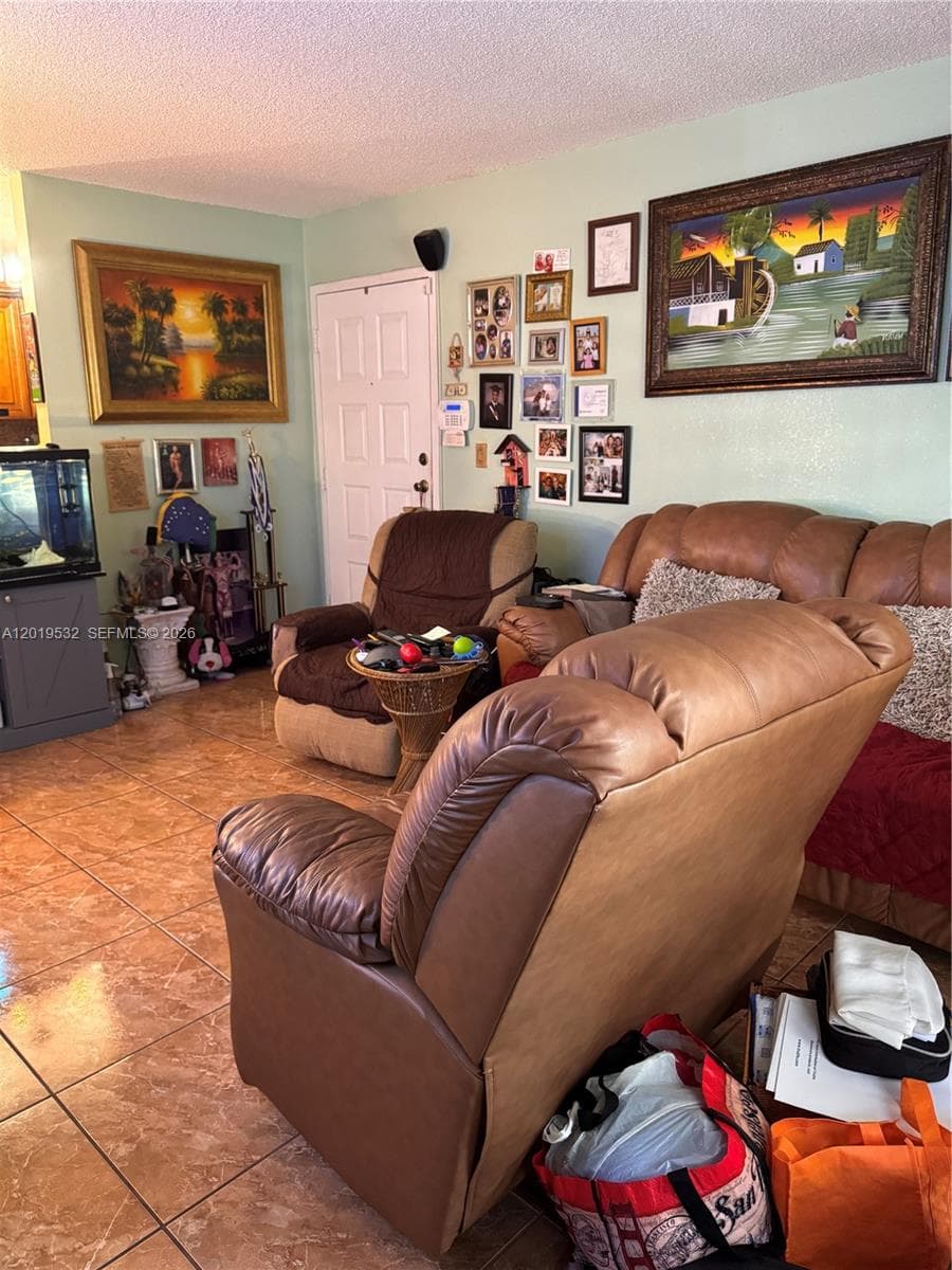 7115 NW 179th St # 207, Hialeah FL 33015 — 6