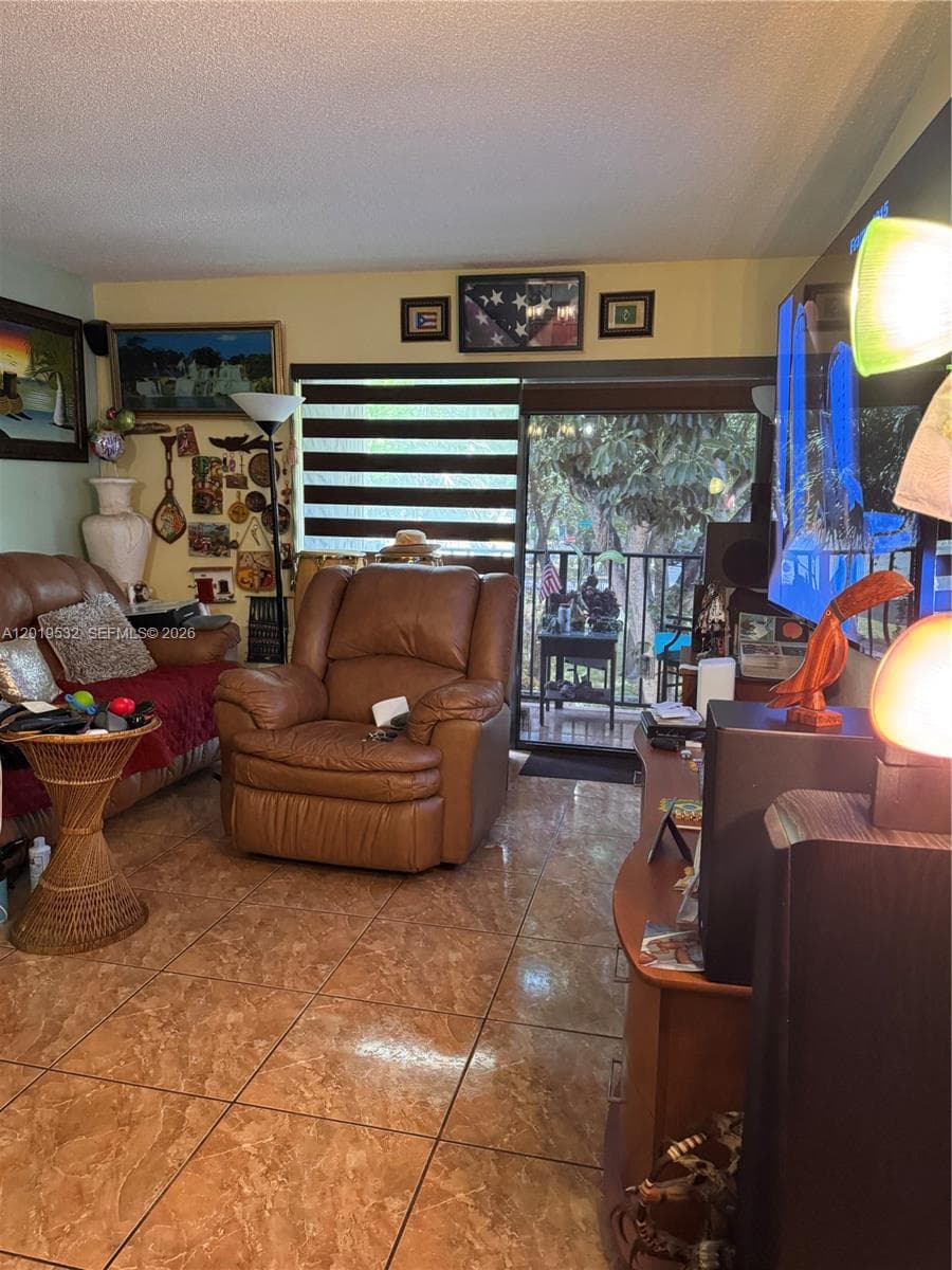 7115 NW 179th St # 207, Hialeah FL 33015 — 7