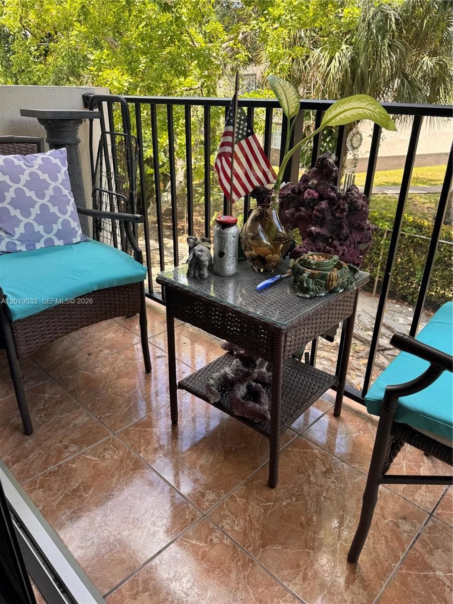 7115 NW 179th St # 207, Hialeah FL 33015 — 14