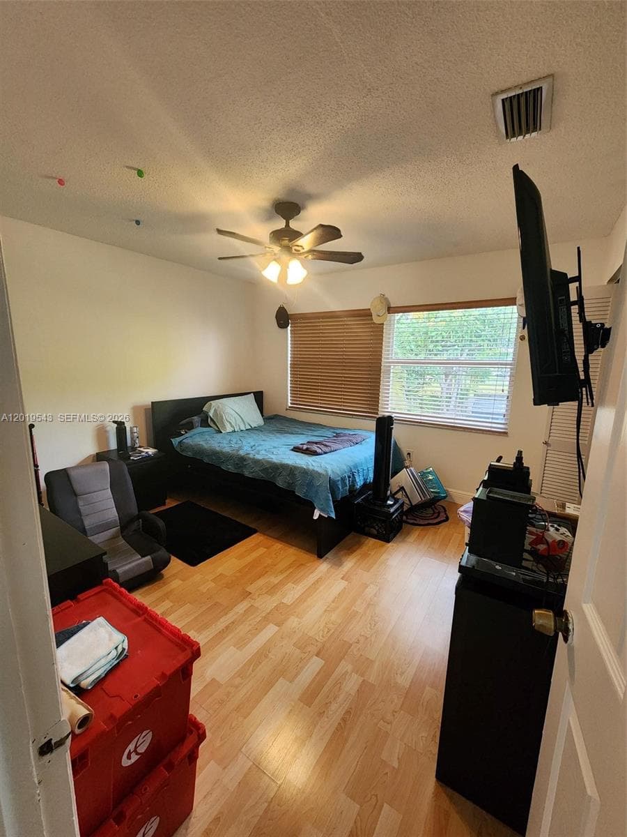 6931 SW 111th Ct, Miami FL 33173 — 22