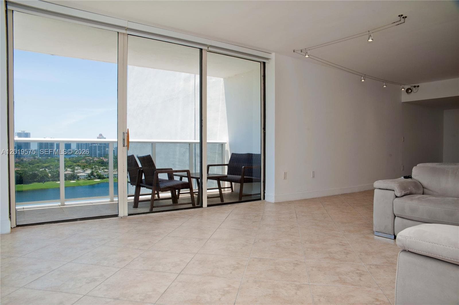 3675 N Country Club Dr # 1903, Aventura FL 33180 — 16