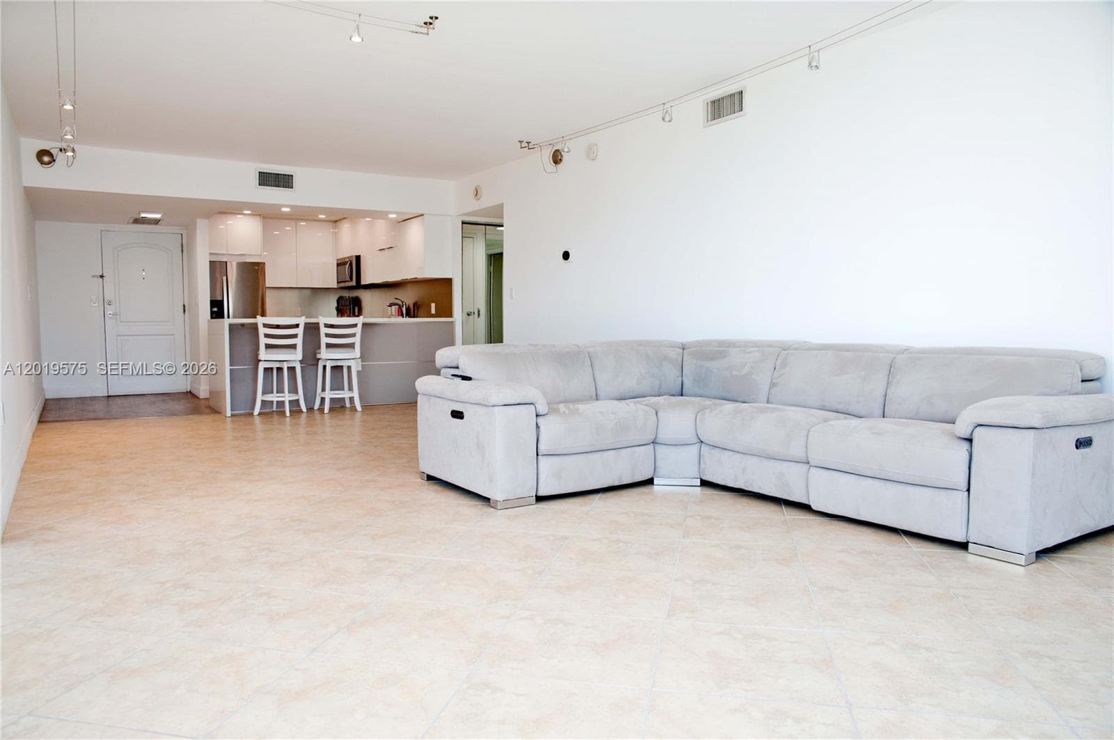 3675 N Country Club Dr # 1903, Aventura FL 33180 — 5