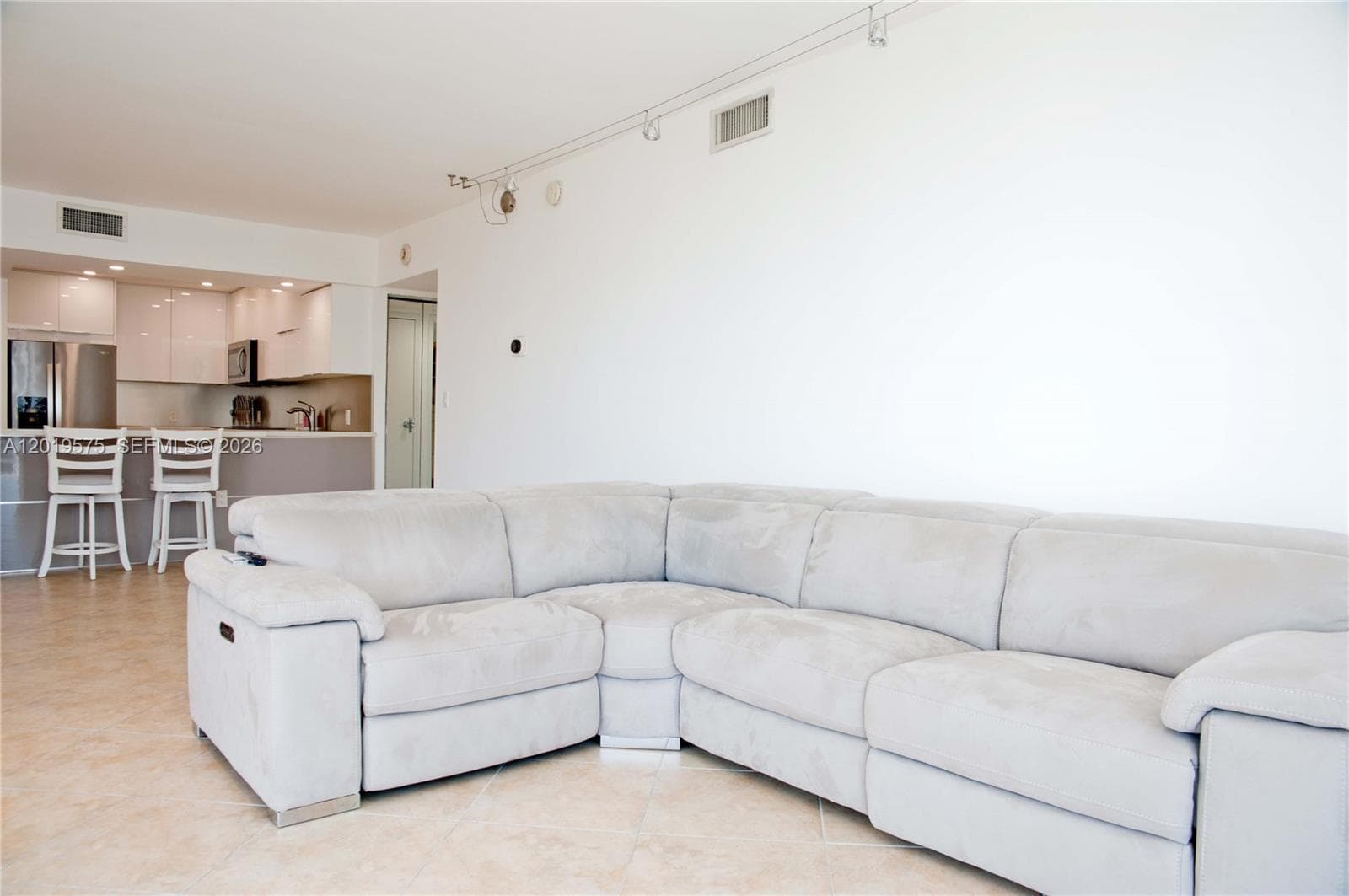 3675 N Country Club Dr # 1903, Aventura FL 33180 — 18