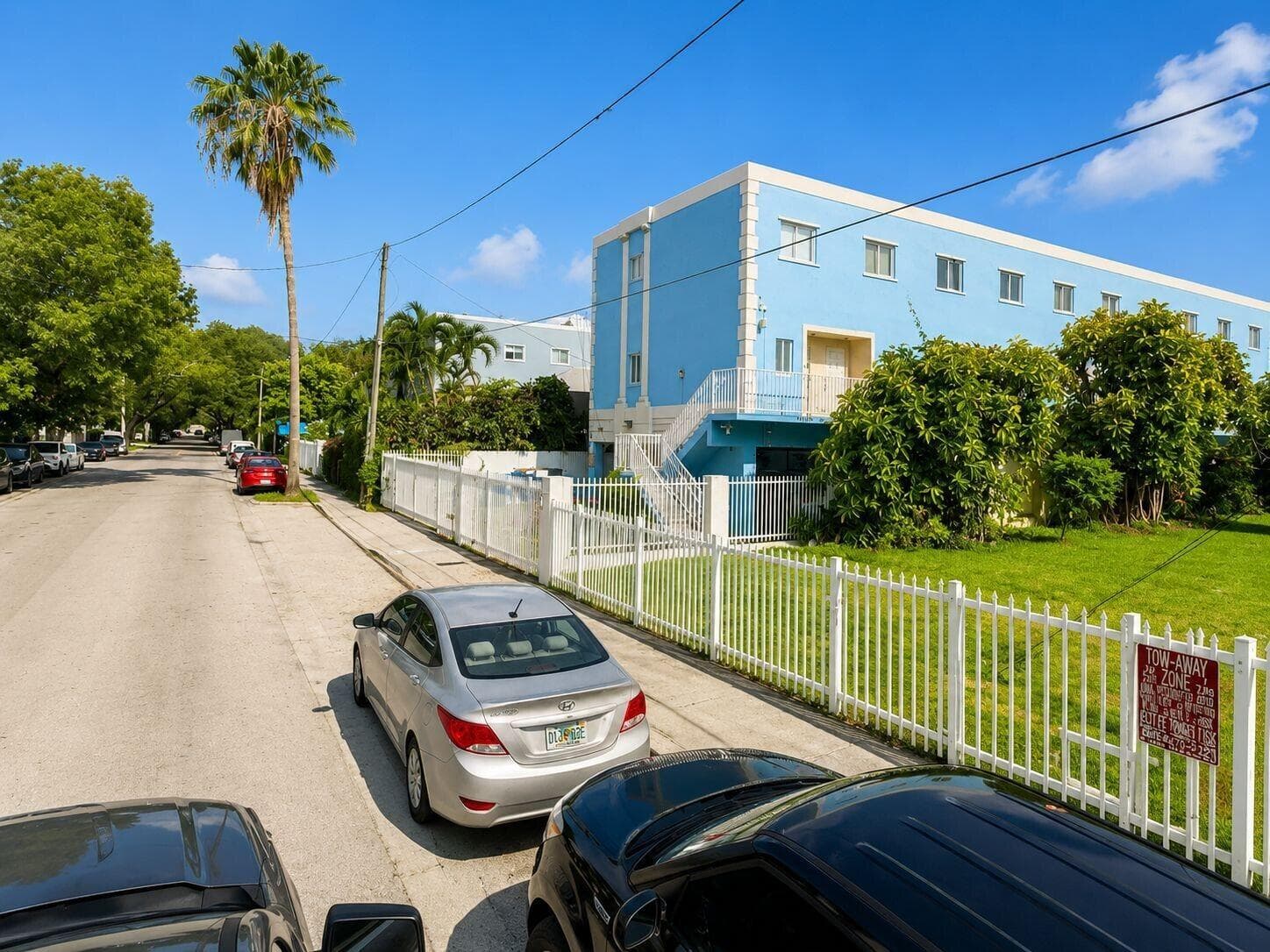 829 SW 2nd Street, Miami FL 33130 — 3