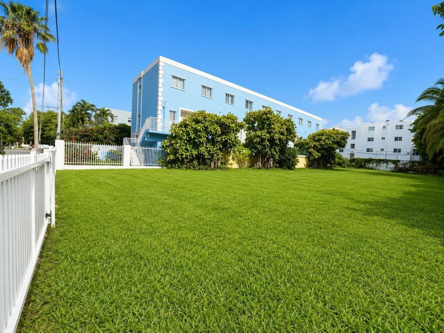 829 SW 2nd Street, Miami FL 33130 — 4