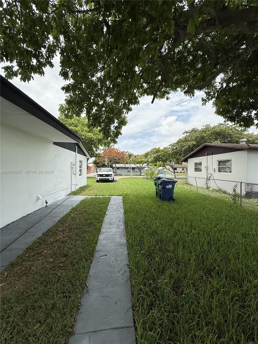 20211 NW 42nd Ave, Miami Gardens FL 33055 — 36