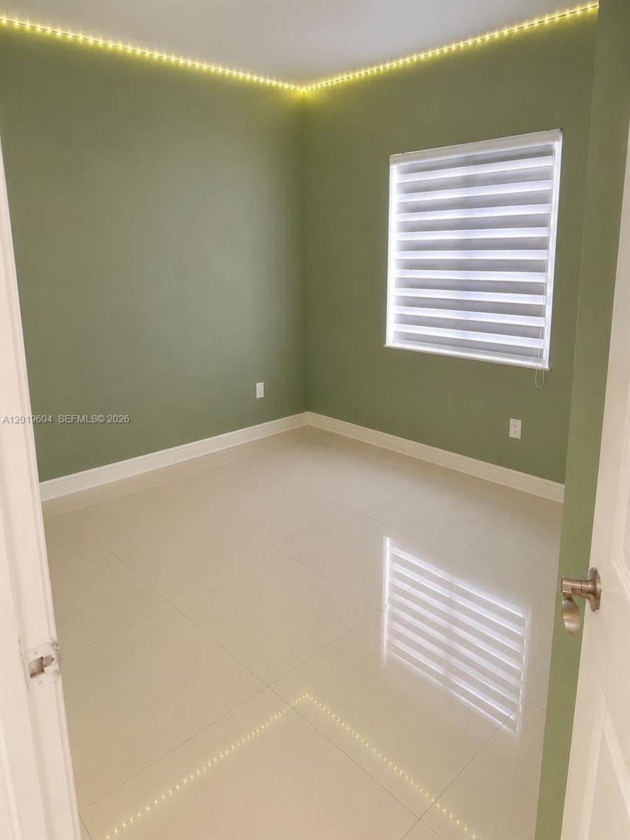1507 NW 100th St, Miami FL 33147 — 7