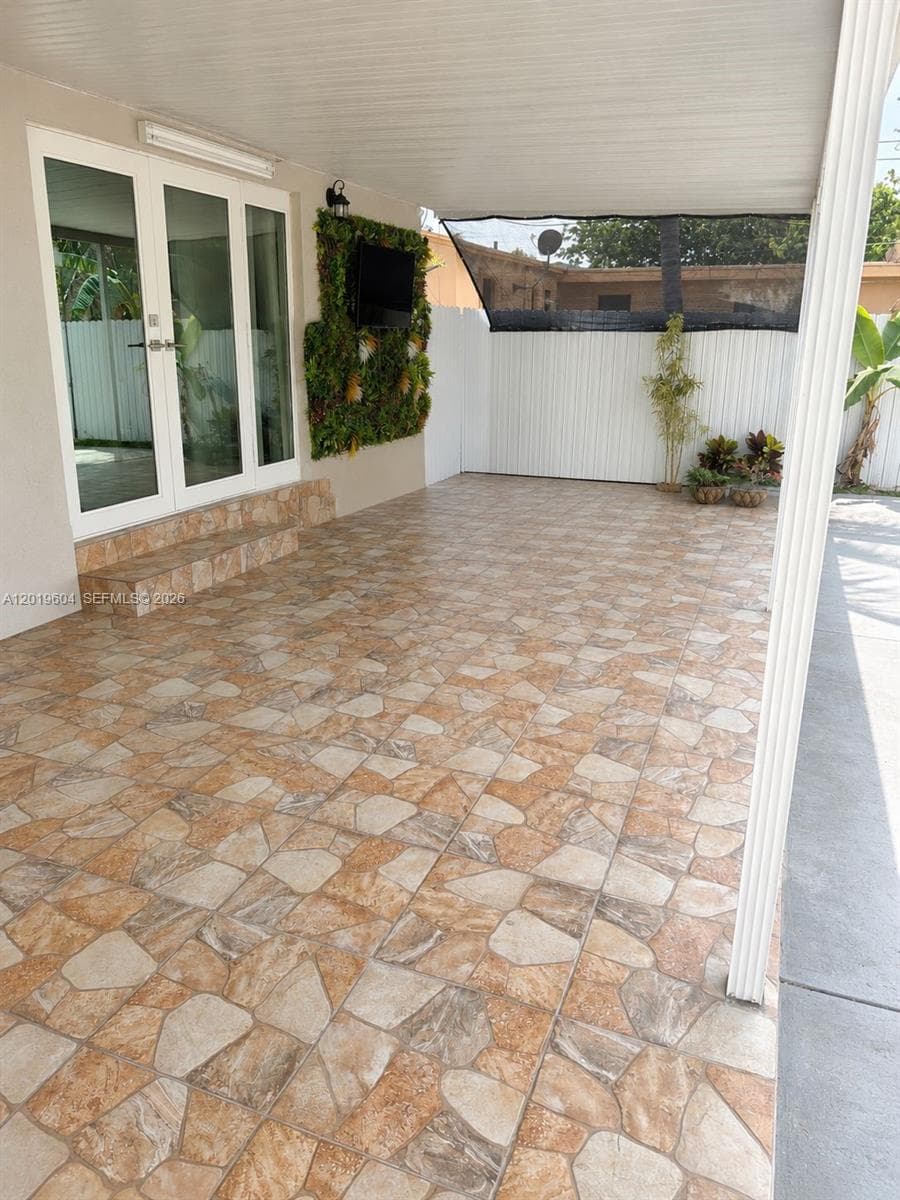1507 NW 100th St, Miami FL 33147 — 3