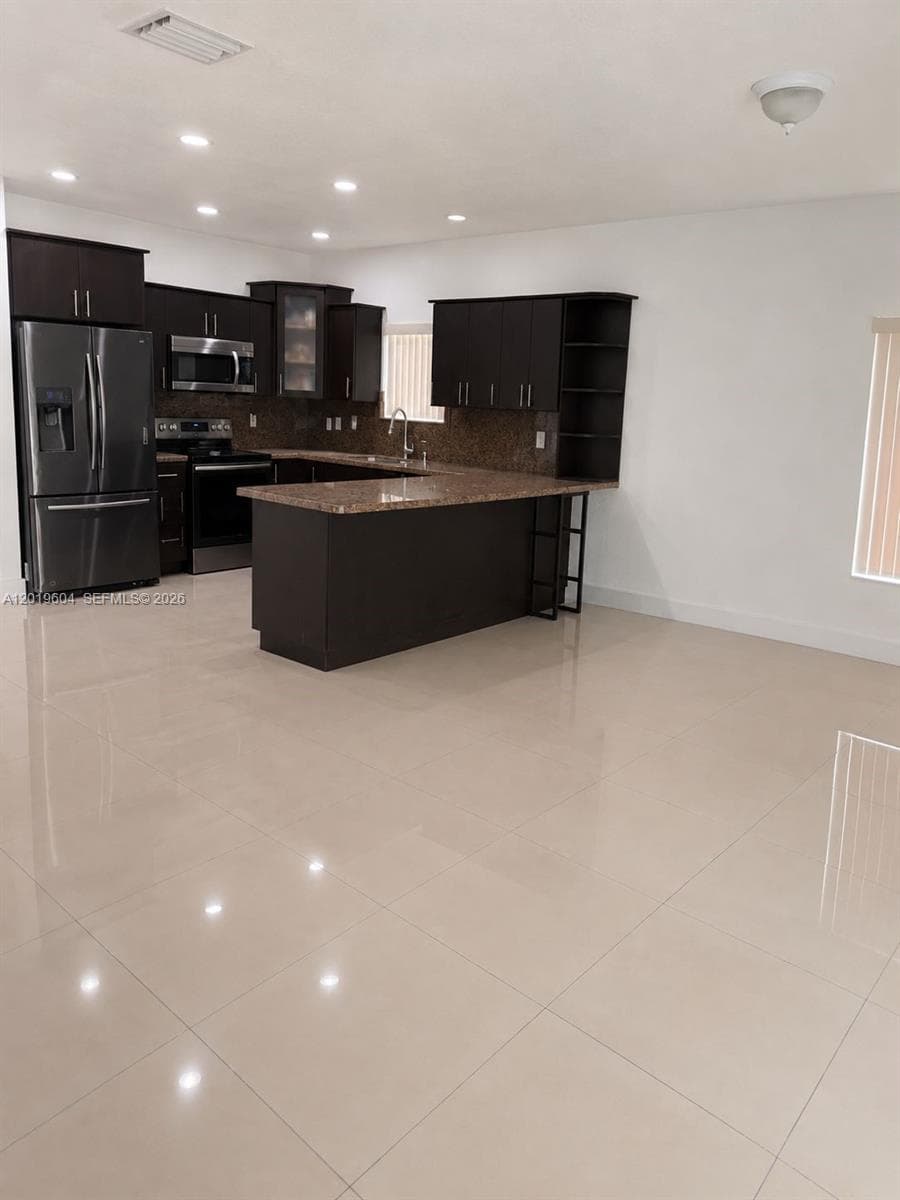 1507 NW 100th St, Miami FL 33147 — 14