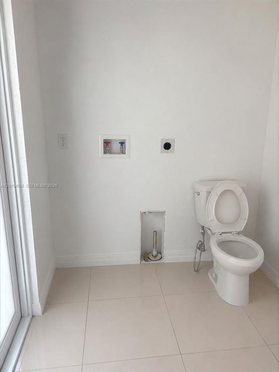 1507 NW 100th St, Miami FL 33147 — 11