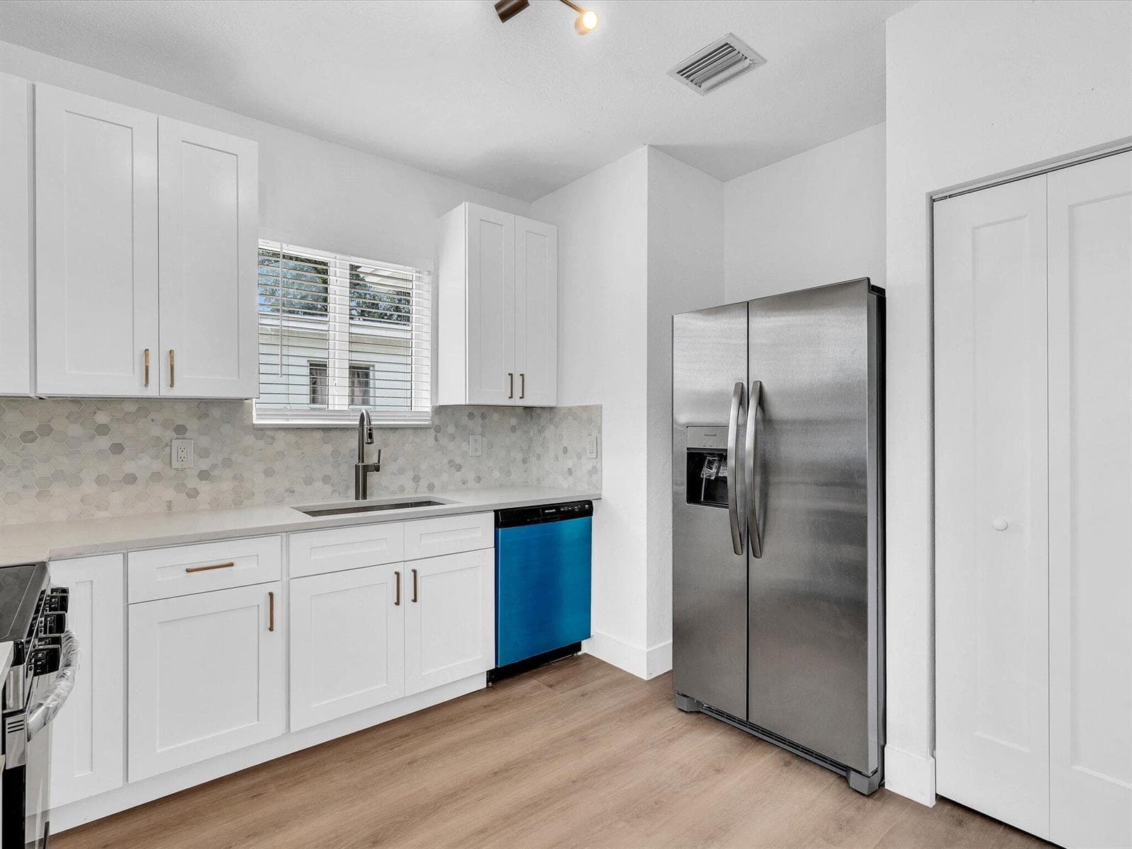 2410 NW 43rd Street, Miami FL 33142 — 9